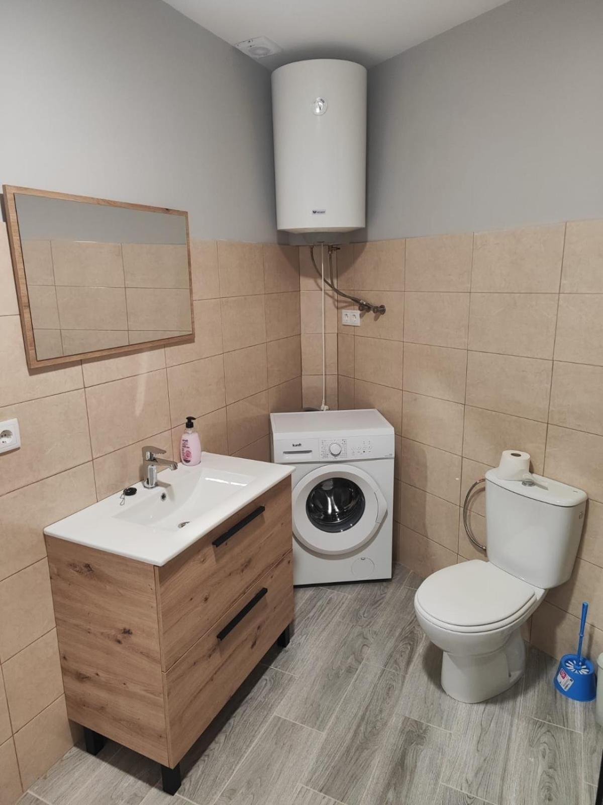 Appartamento La Garrucha Argamasilla de Alba Esterno foto